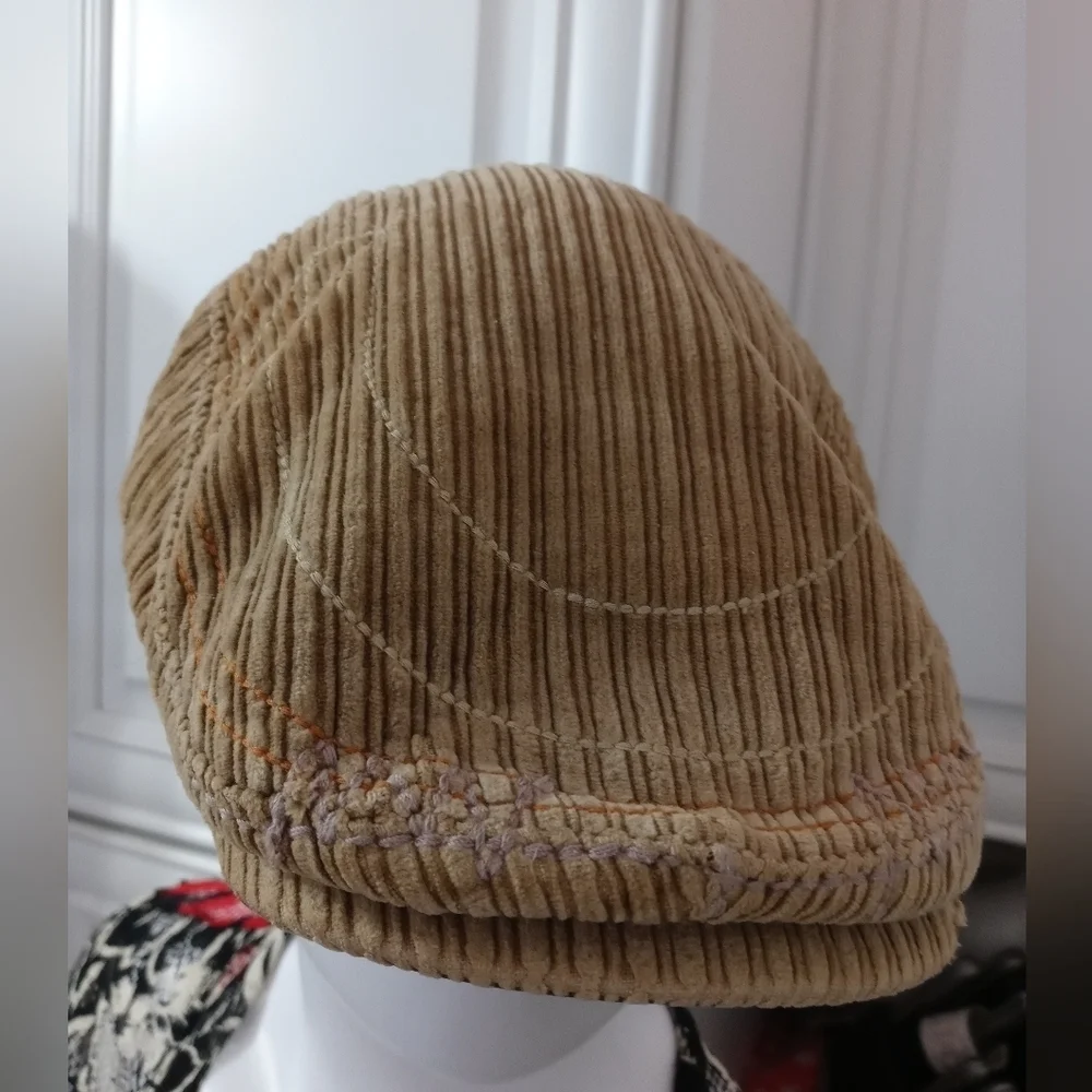 Vintage Rare True Religion Beige Corduroy Distressed Driver Cap Emb horseshoe